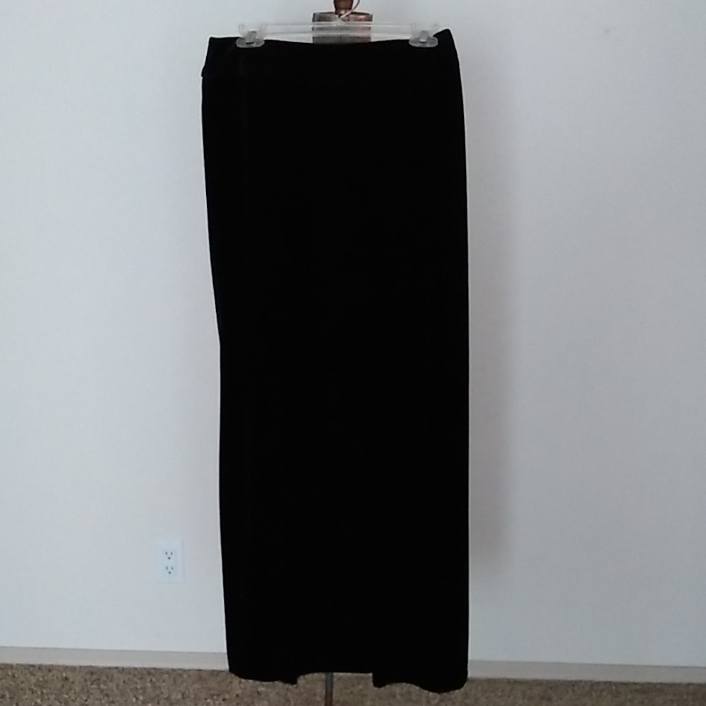 Velvet long skirt with pants attached